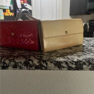 Louis Vuitton vernis wallets